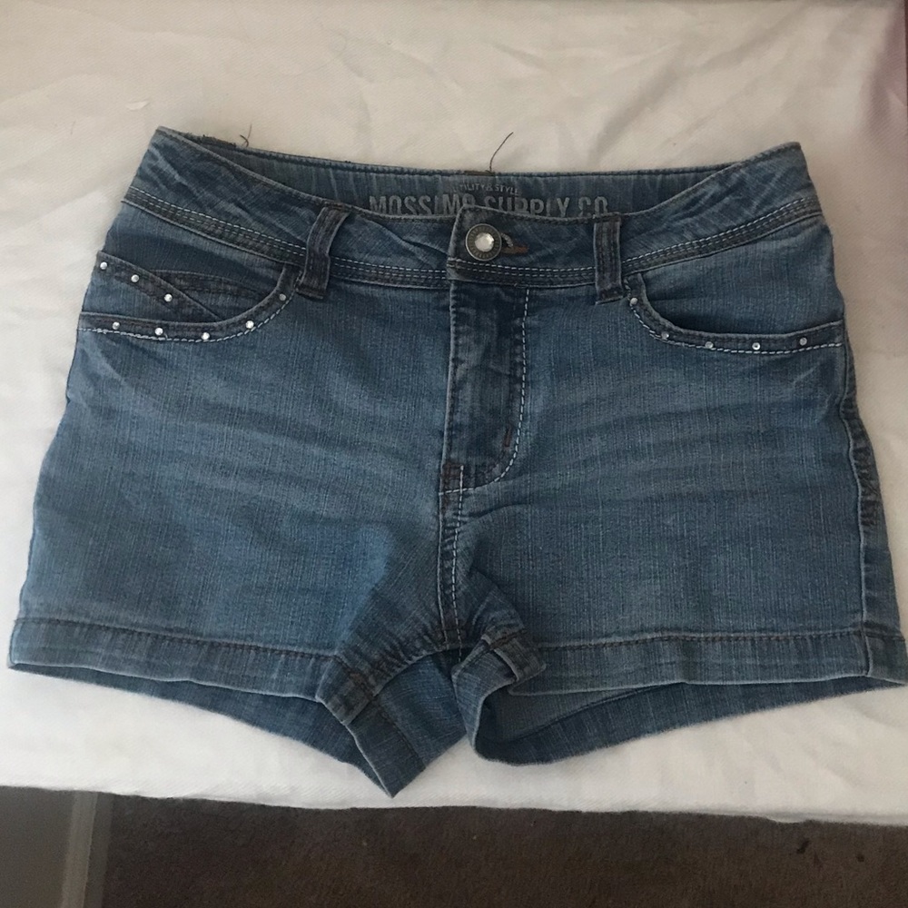 I’m selling there jean shorts